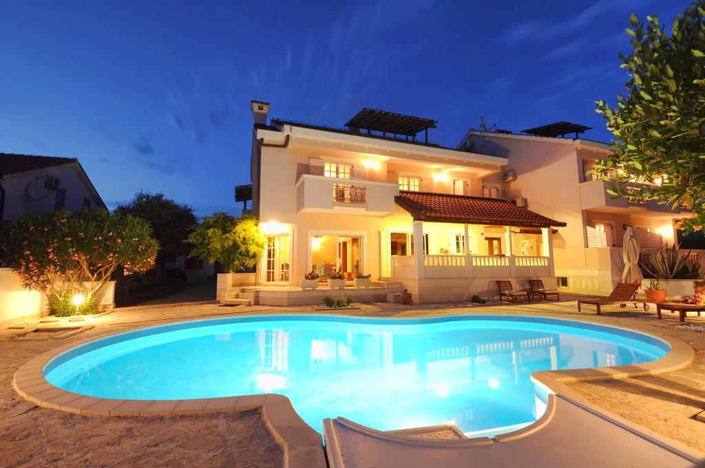 Apartments Villa Marnii Kozino Bagian luar foto