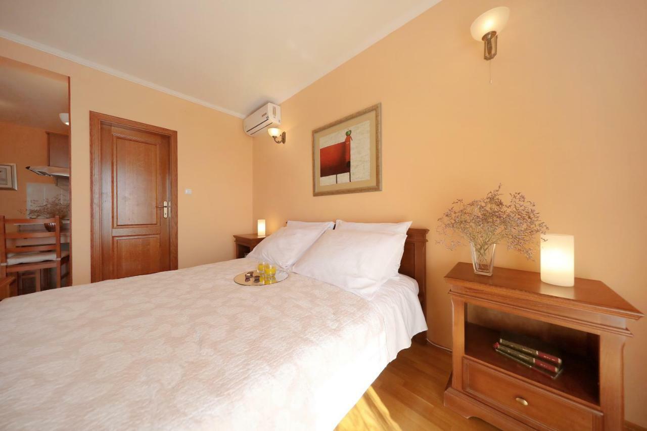 Apartments Villa Marnii Kozino Bagian luar foto