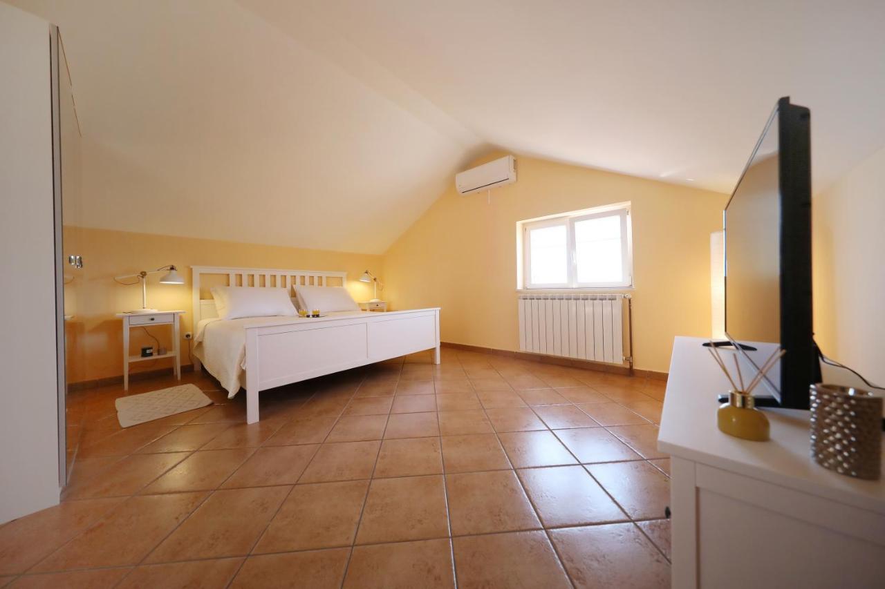 Apartments Villa Marnii Kozino Bagian luar foto