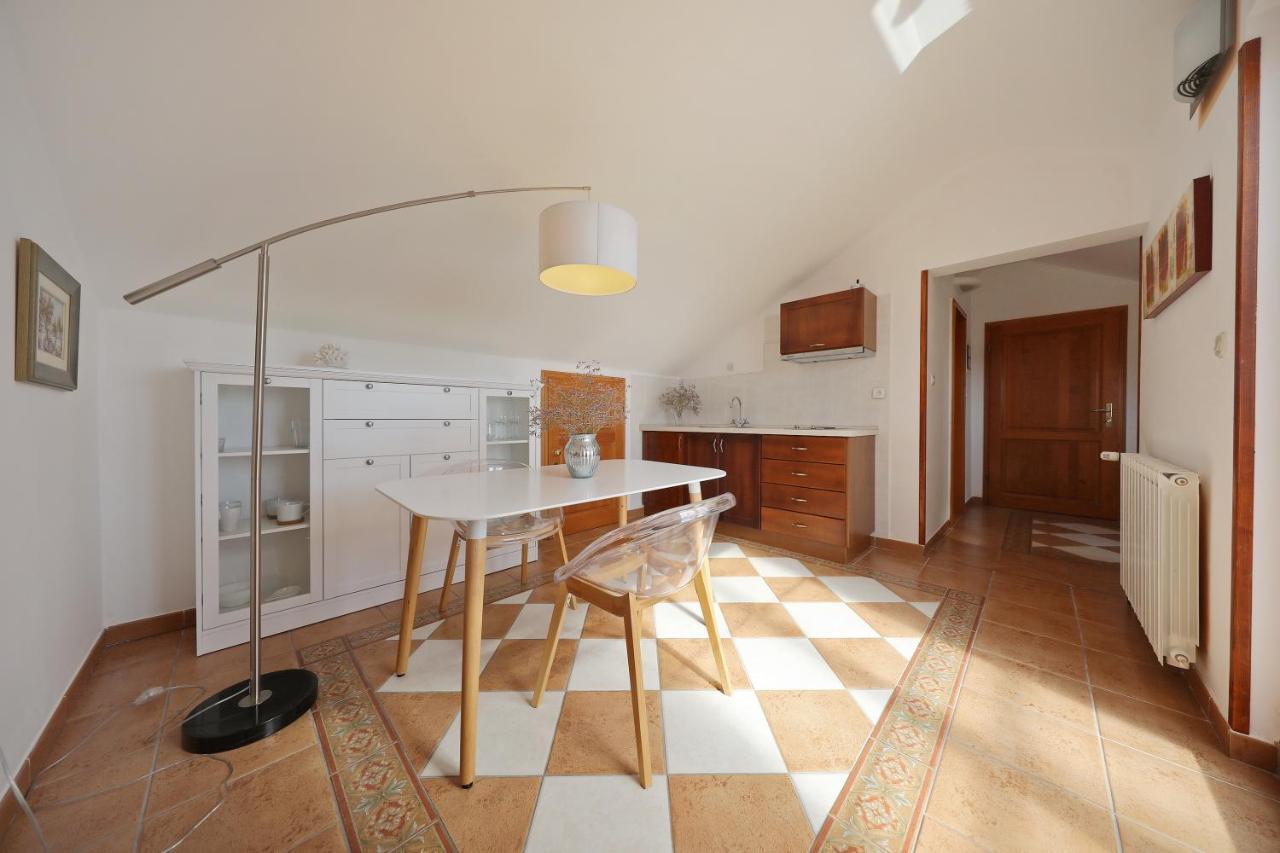 Apartments Villa Marnii Kozino Bagian luar foto